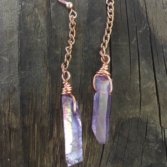 ✨Lavender Aura Quartz Earrings 🔮 - Picture 2 of 4